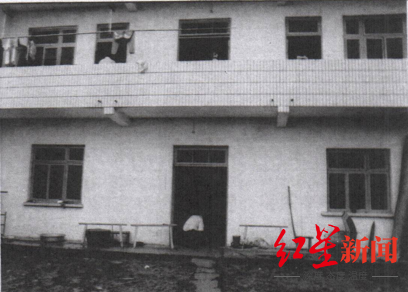 欧陆平台：讨钱不成，表弟伙同好友杀害表哥一家四口，潜逃27年后被抓