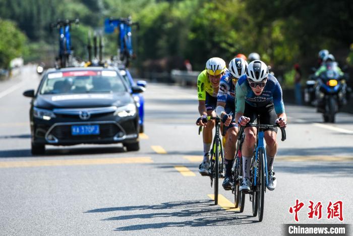 欧陆平台登录：环广西进入爬坡点最多赛段 小将夺取二连胜