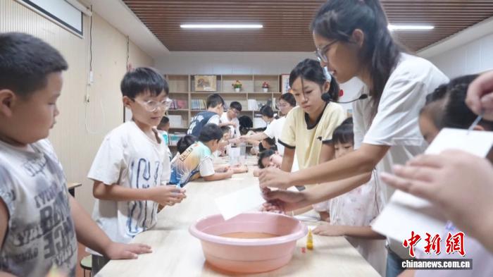 欧陆平台注册：山东多地开设公益暑托班 解民忧润童心